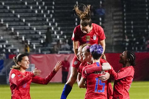 U.S. Women's Soccer Team Qualifies for Olympics - Newport Beach News