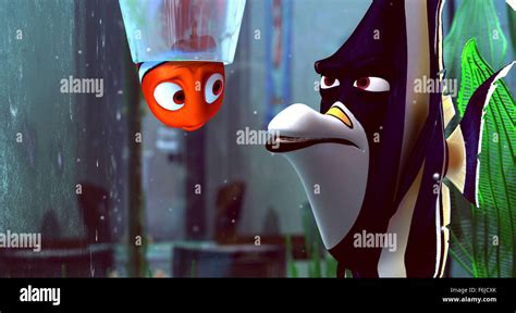 Dory in finding nemo hi-res stock photography and images - Alamy