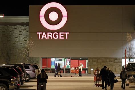 Target adopts no-gun policy in response to open-carry activists toting assault rifles in store ...