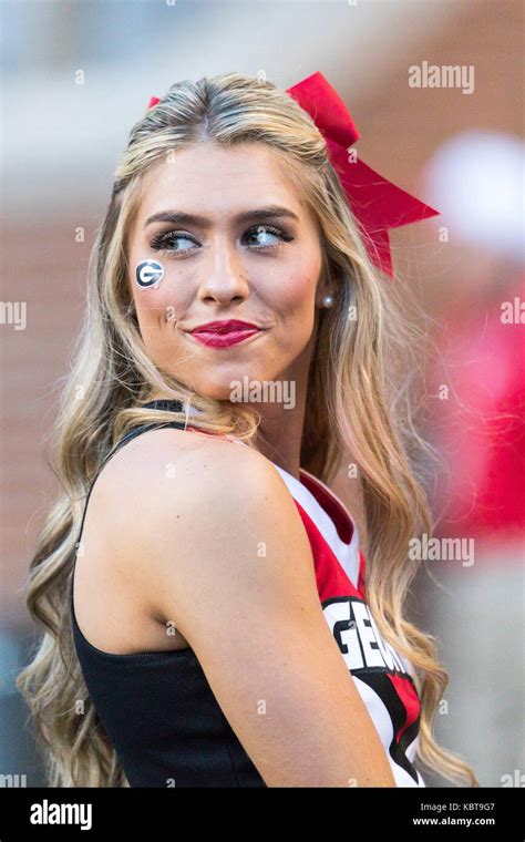 Georgia bulldogs cheerleader hi-res stock photography and images - Alamy