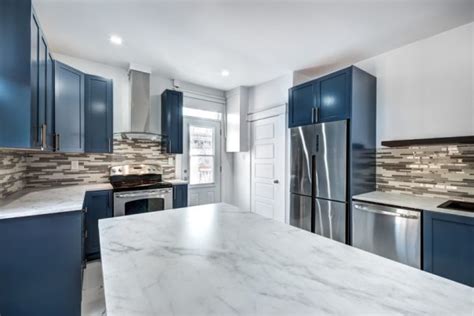 Carrara Marble Countertops (Types & Finishes)