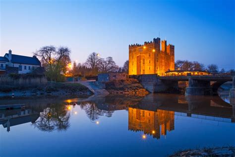 Visiting Bunratty Castle And Folk Park Clare Ireland