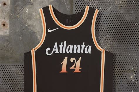 Atlanta Hawks 22/23 City Edition Uniform: Peachtree Street | NBA.com