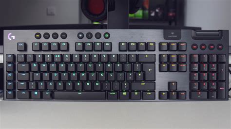 Logitech G915 Gaming Wireless Keyboard : Logitech G915 Lightspeed Wireless Review Rock Paper ...