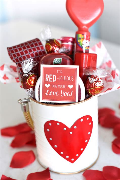 Best 35 Valentines Gift Ideas for Girlfriend - Home, Family, Style and Art Ideas