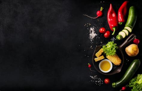 Food Black Background Images - Free Download on Freepik