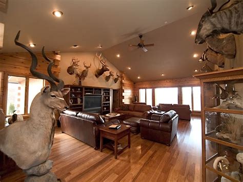 Pin on Hunting Cabin Decor Ideas