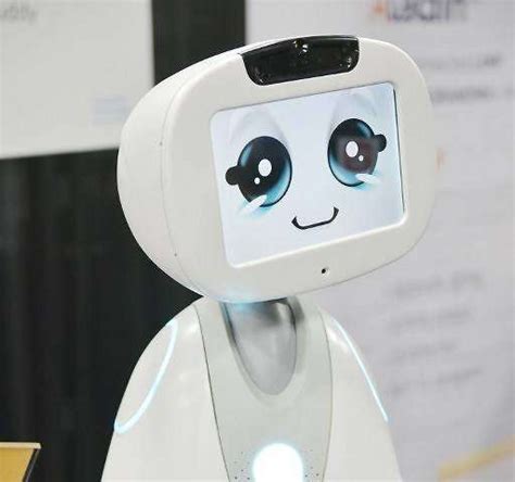 New 'emotional' robots aim to read human feelings