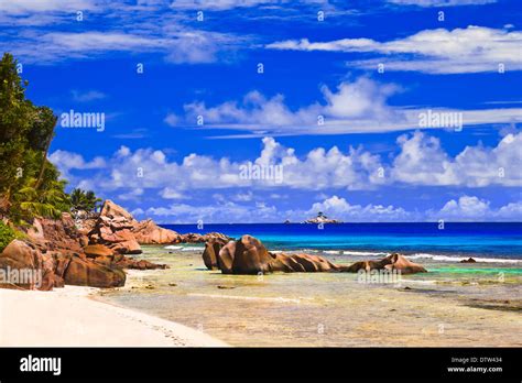 Tropical beach at Seychelles Stock Photo - Alamy