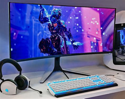 Alienware's 34" QD-OLED Gaming Monitor is World's First, Here's an Up-Close Look - TechEBlog