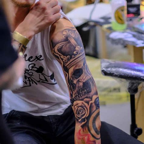 The Symbolism and Meaning of Skull Tattoos – Self Tattoo