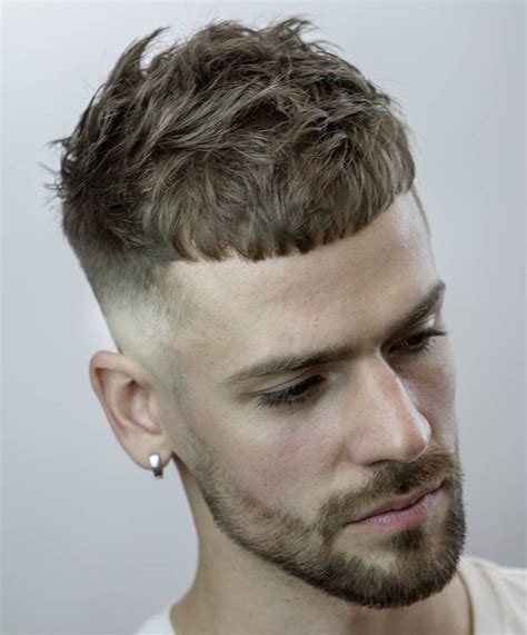 French Hairstyles For Men - Wavy Haircut