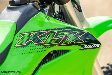 2020 Kawasaki KLX300R Review - Dirt Bikes