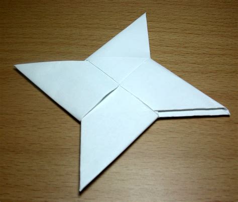 File:Origami Ninja Star.jpg - Wikipedia