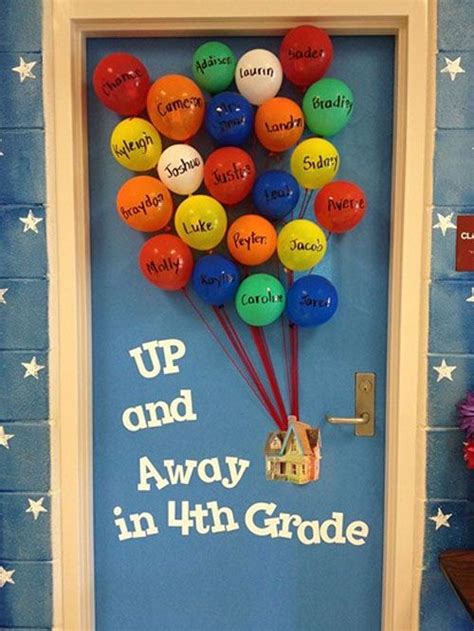 Wow the class with these cool back to school bulletin board ideas! | Creative bulletin boards ...