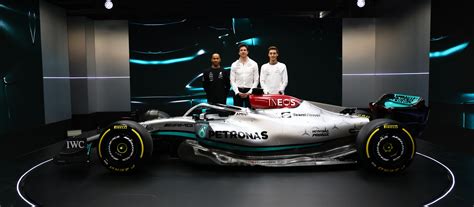 Introducing W13, the Mercedes-AMG Petronas F1 Team’s challenger for 2022 - Axalta Racing