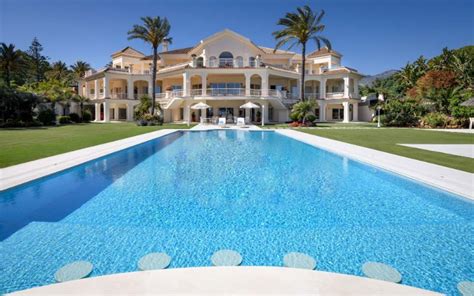 Large Villas in Spain that Sleep up to 20 People from the Luxury Villa Collection