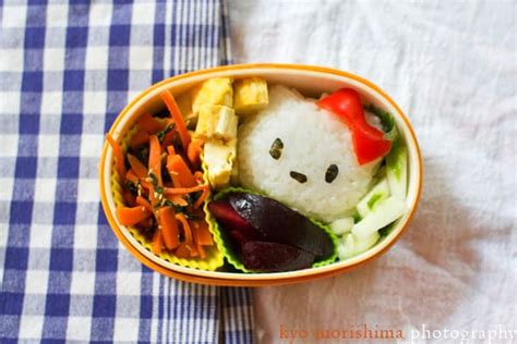 Hello Kitty Bento Box