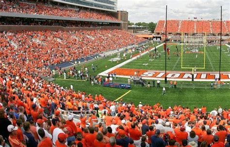 Illinois Fighting Illini Football Tickets - StubHub