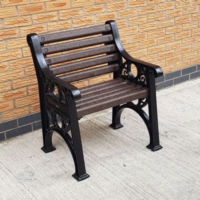 Outdoor Park Benches – Commercial Grade Park Benches – Glasdon Ireland