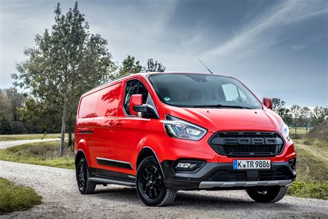 Ford Transit Custom Trail review - bold new looks, extra grip, tested | Parkers