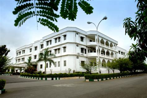 IIIT Hyderabad Campus Telangana, Fest, PHD, Mtech, Address Directions