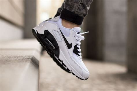 Nike WMNS Air Max 90 Essential White Black - SBD