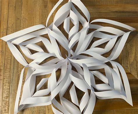 DIY Giant Origami Christmas Snowflake ️ : 11 Steps (with Pictures) - Instructables