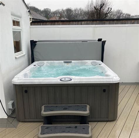 Explore Our Jacuzzi Hot Tub & Swim Spa Install Gallery