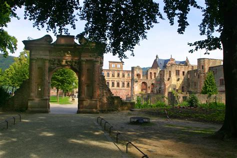 Heidelberg Castle Historical Facts and Pictures | The History Hub