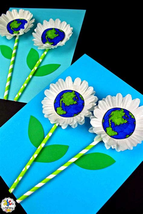 How To Make An Earth Day Flower Craft For Earth Day | Flower crafts, Earth day projects, Earth ...