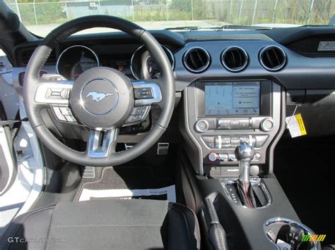 2016 Ford Mustang GT/CS California Special Convertible Dashboard Photos | GTCarLot.com