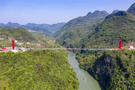 Glass Bridge, Huangchuan Three Gorges Scenic Area - e-architect