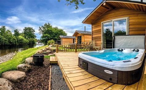 Luxury Holiday Cottages With Hot Tub: The Ultimate Relaxation Experience In 2023