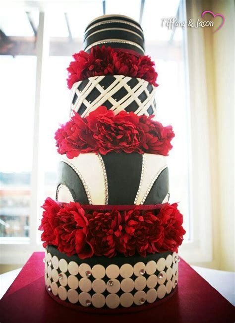 Red and black wedding | Wedding cake red, Themed wedding cakes, Wedding cake fresh flowers