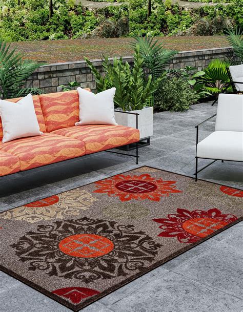 Brown 8' x 10' Outdoor Modern Rug | Rugs.com