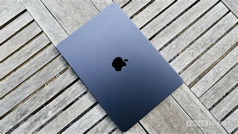 HOT DEAL: The Apple MacBook Air M2 is only $700 right now! (I bought one) - Android Authority