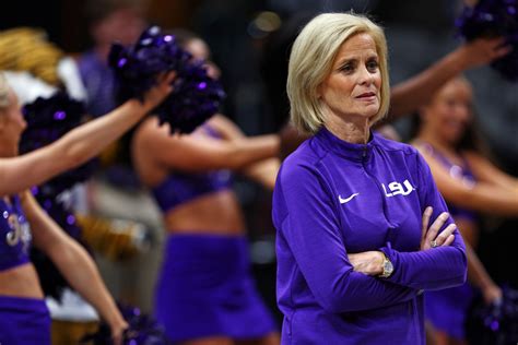 LSU Coach Kim Mulkey Has Brutally Honest Message For Critics - The Spun