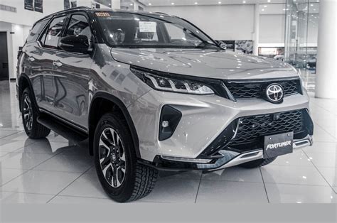 2021 Toyota Fortuner facelift, Legender price and variants | Autocar India