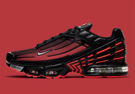 Nike Air Max Plus 3 Radiant Red Black CT1693-002 | SneakerNews.com