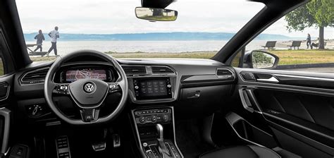 2021 Volkswagen Tiguan Interior Features & Dimensions | Volkswagen of Streetsboro