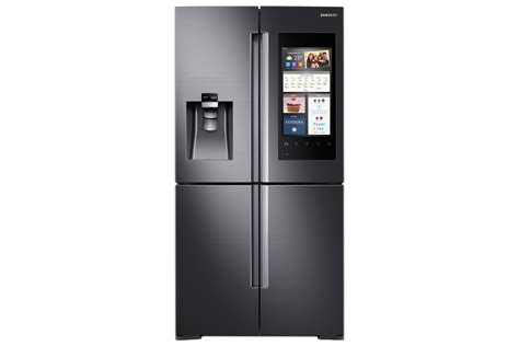 Samsung Empowers Life in the Kitchen with Family Hub Refrigerator