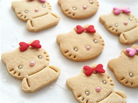 Hello Kitty Cookies - BAKE WITH PAWS