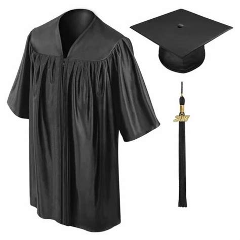 Black Polyester Graduation Gown at best price in Mumbai | ID: 17310309597