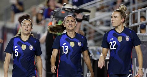 USWNT Players Association Calls Out US Soccer's 'PR Stunts' After Contract Proposal | News ...