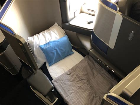 United Airlines First Class Sleeper Seats - All Interview