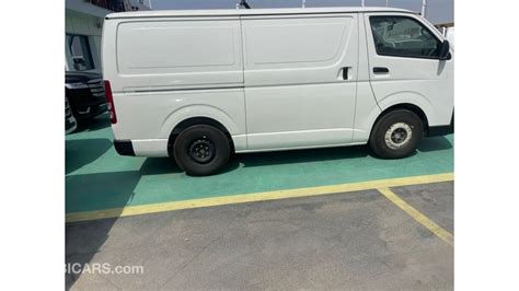 New NEW 2023 Toyota Hiace 2.5L Diesel Cargo manual Zero KM 2023 for sale in Dubai - 664405