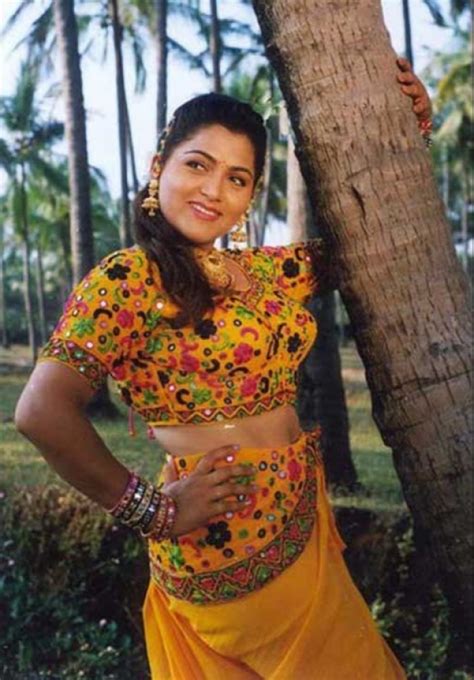 Tamil Actress Khushboo 46th Birthday Wishes & Special Photos - FilmiBeat