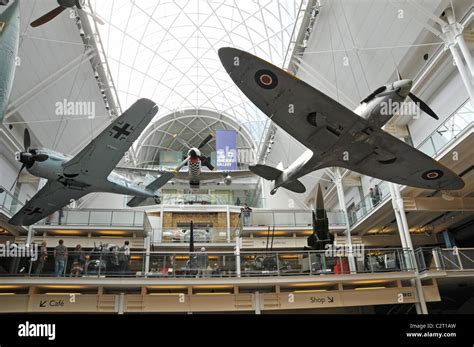 Imperial War Museum London War History WW2 Great War Falklands World War Two Stock Photo - Alamy