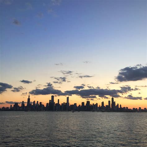 chicago sunset skyline lake michigan — bows & sequins